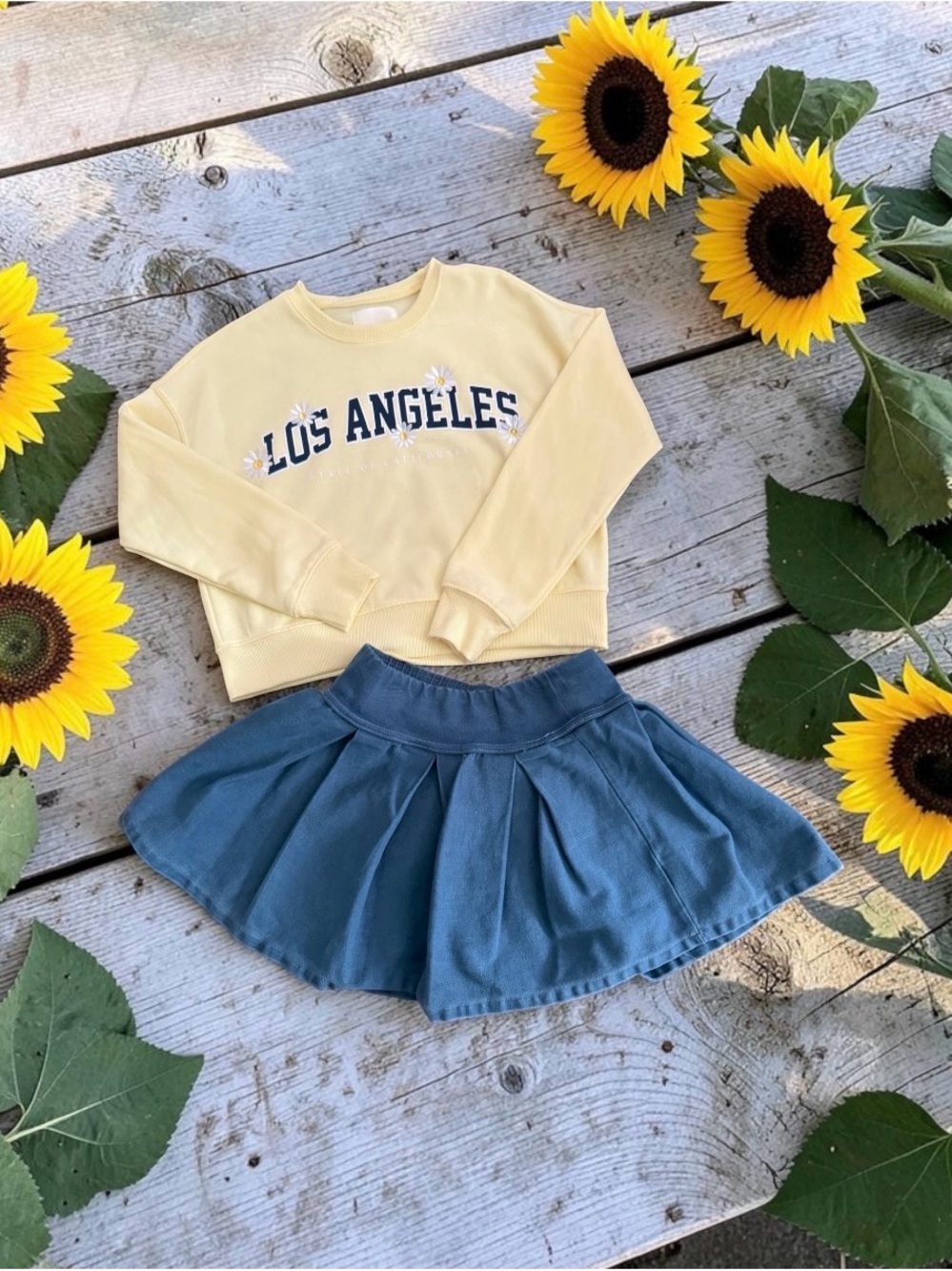 Los Angeles Yellow Crewneck Sweatshirt & Blue Kids Skirt Set